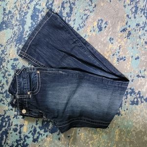 Maurices jeans